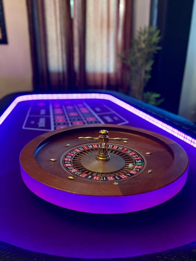 Capsule Casino - Jacuzzi - Billard - Netflix - Console & Jeux Apartment Mons Exterior photo